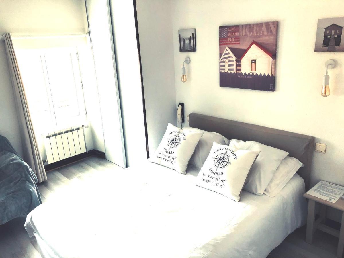 Hotel 2 Etoiles Et Restaurant Le Galet Bleu Fouras Εξωτερικό φωτογραφία