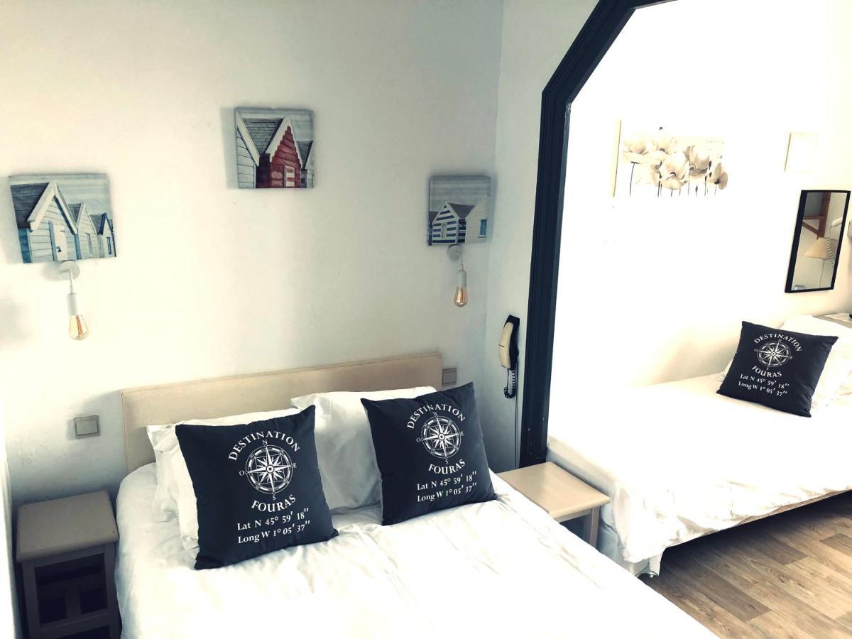 Hotel 2 Etoiles Et Restaurant Le Galet Bleu Fouras Εξωτερικό φωτογραφία
