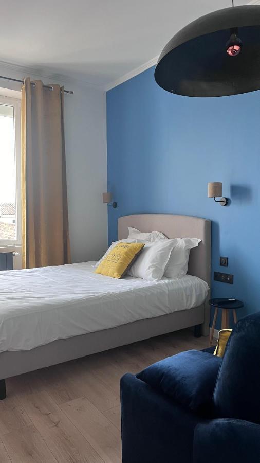 Hotel 2 Etoiles Et Restaurant Le Galet Bleu Fouras Εξωτερικό φωτογραφία